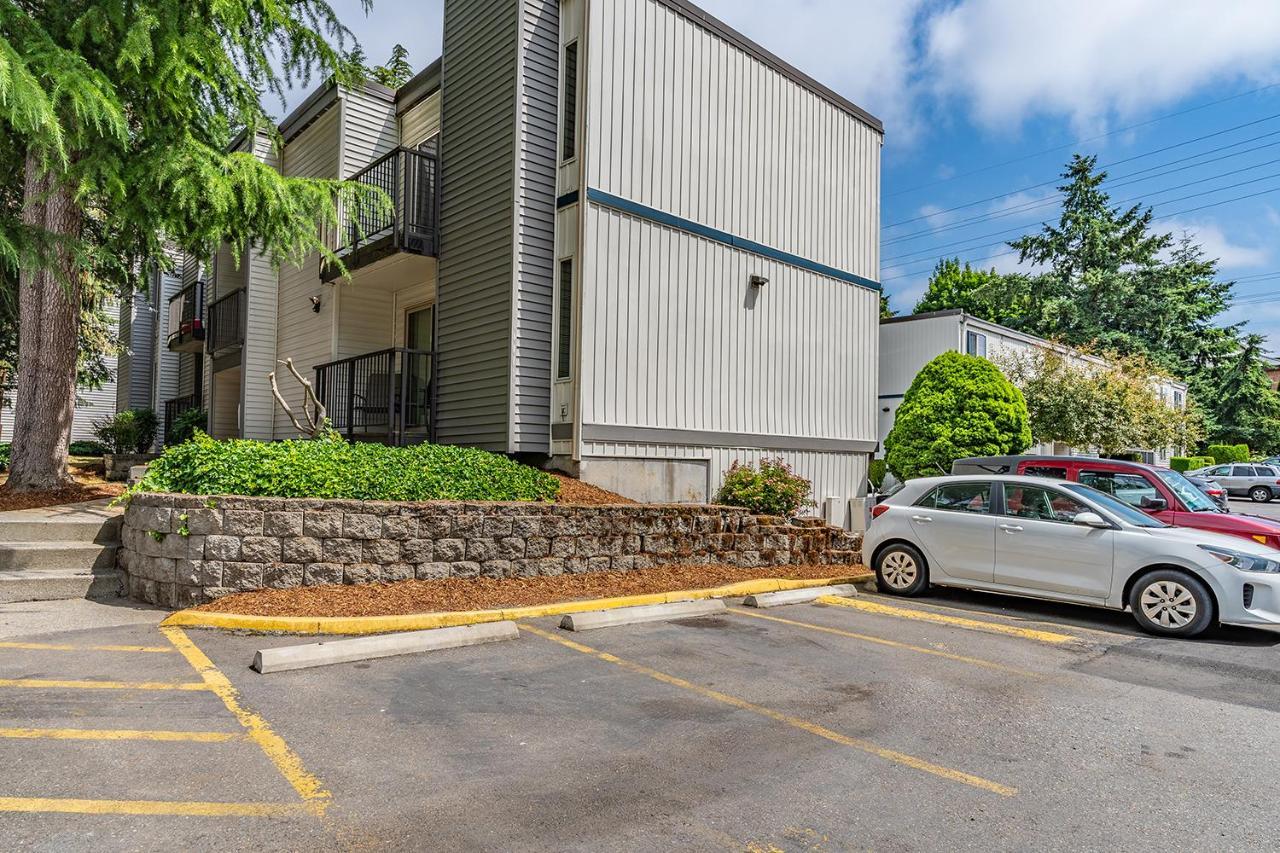 Beautiful And Cozy One Bedroom Apartment -Wifi, Bbq, Patio, Dog Park, Close To Greenlake And Northgate Seattle Dış mekan fotoğraf